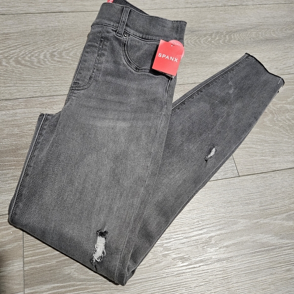 SPANX NWT Distressed Skinny Jeans Vintage Grey Size XS - Picture 3 of 12